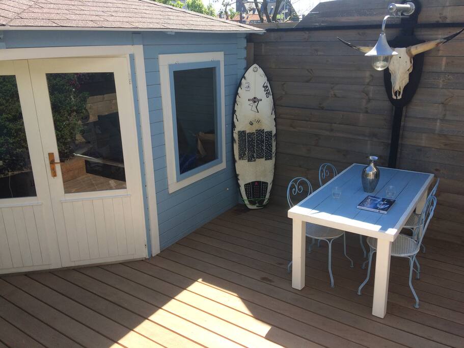 Closed off garden at the back of the house with shed