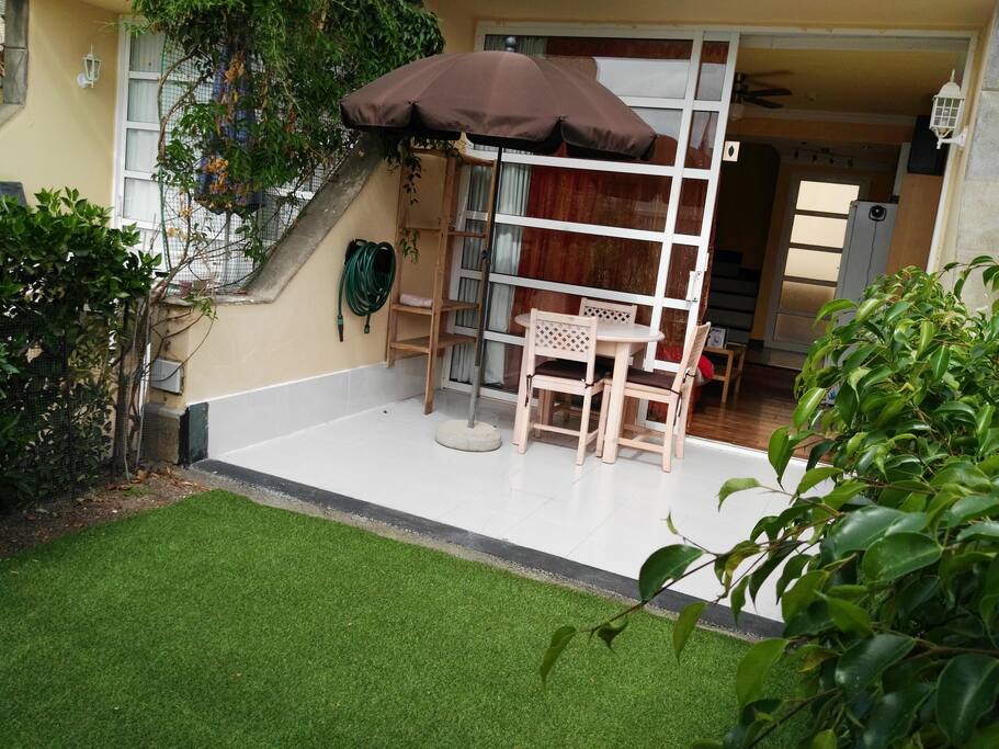Terraza y jardín