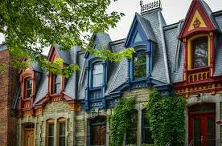 Spacious condo Plateau MontRoyal/near metro gallery image 3