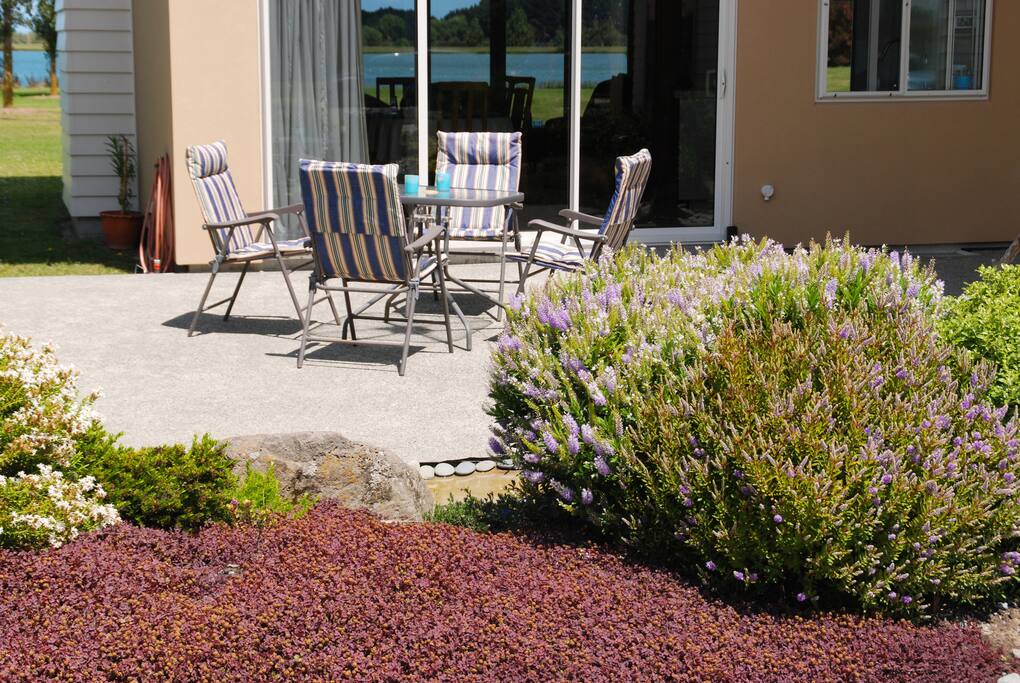 Outdoor seating.