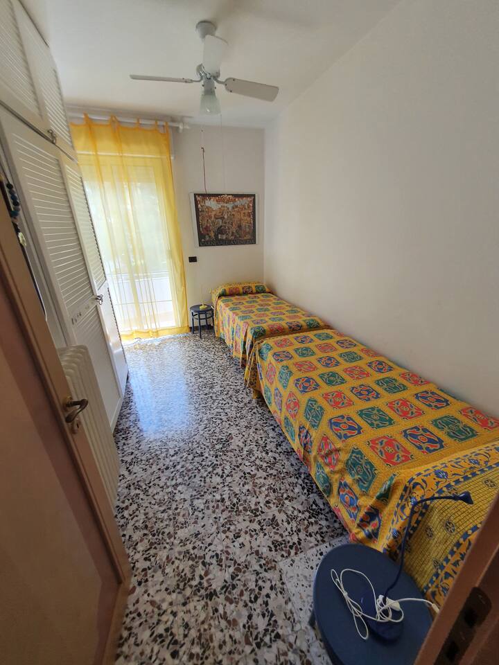 غرفة النوم 2