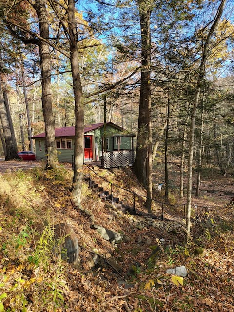 Wandering Creek Cottage ~no cleaning fee~