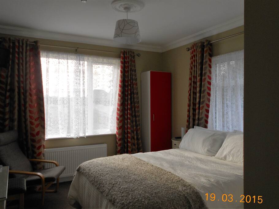 King SizeDouble bedroom ensuite