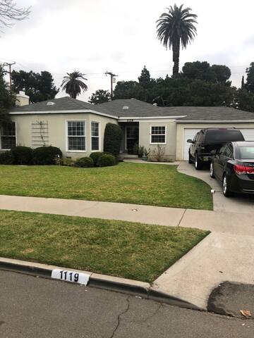 Private/Spacious Room By The Pool