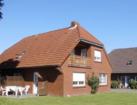 Leistungsstarkes Airbnb: Pure vacation in Westerbur/apartment Nordwestwind in Dornum