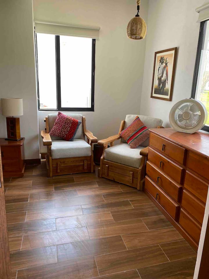 Zona 2, dormitorio 1