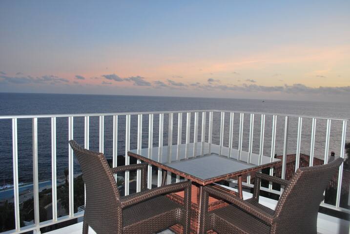 Splendid Ocean View Studio