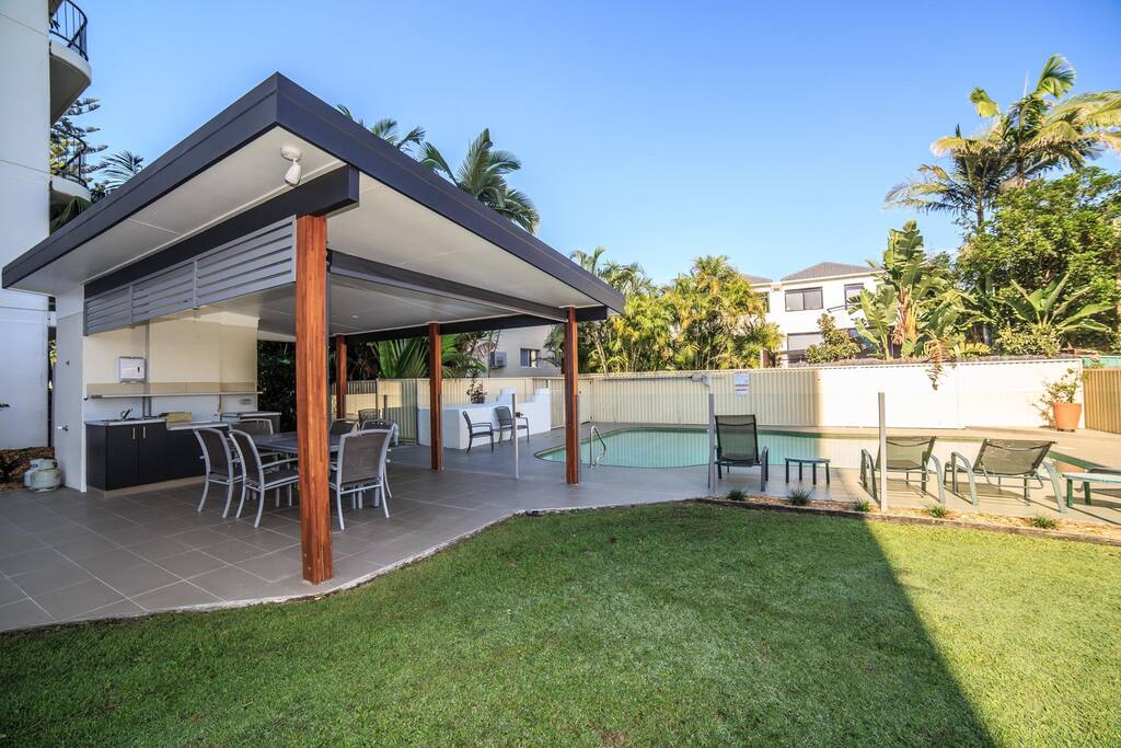 Beautiful new BBQ area and gazebo for entertaining