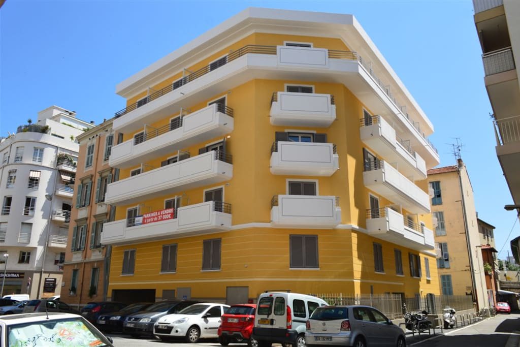 Façade