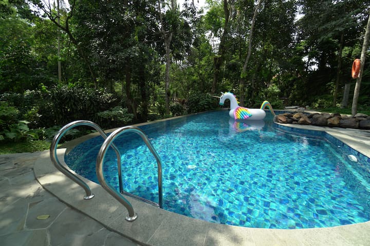 Airbnb Megamendung Vacation Rentals Places To Stay Airbnb Megamendung Vacation Rentals Places To Stay