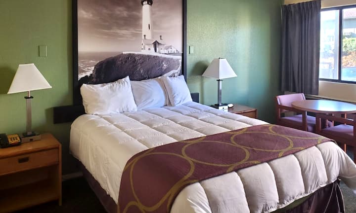 Mission Inn San Luis Obispo, Queen Room