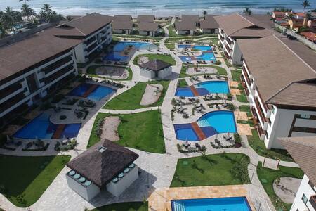 Flat em condomínio de luxo, em Porto de Galinhas