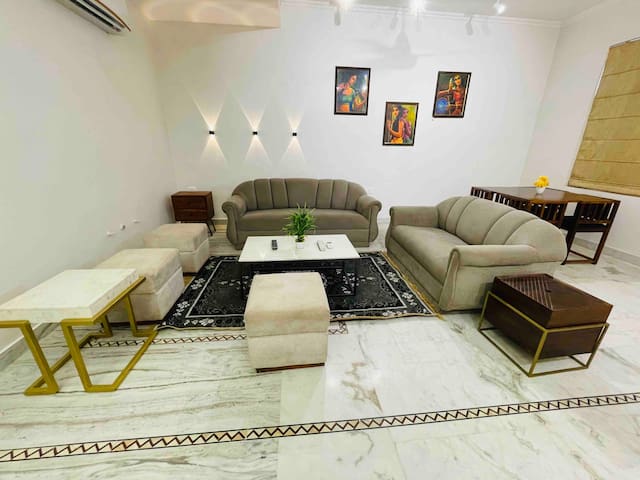 Akirahomes Reecolour managed Airbnb listing 3