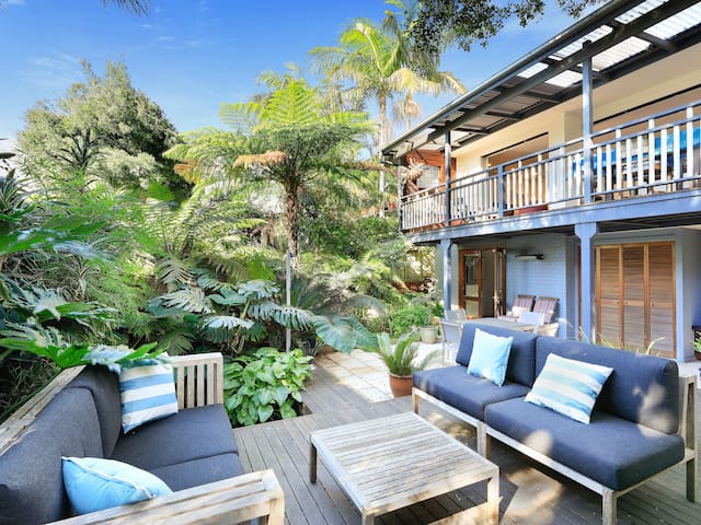 Self contained studio close to Sydney harbour
