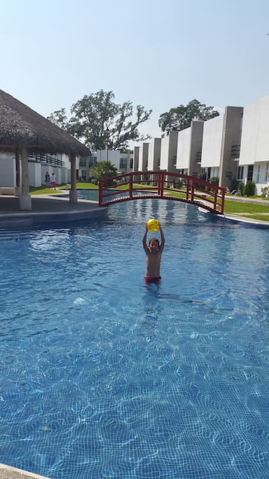 Children pool