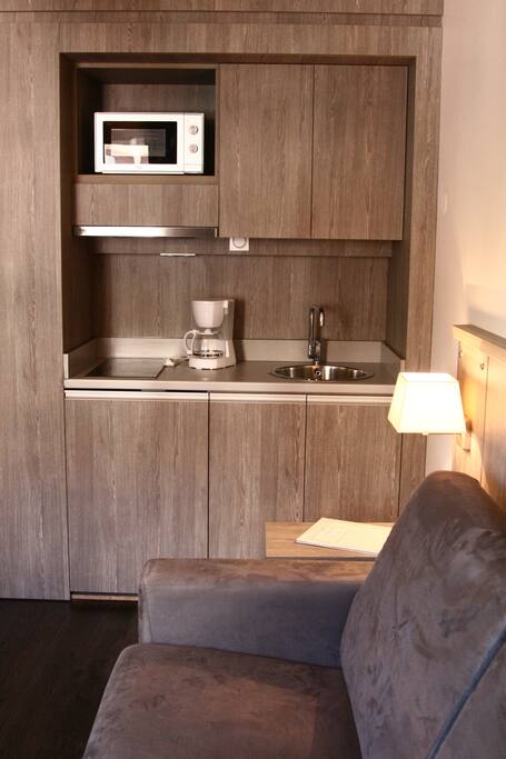 Canapé-lit, kitchenette équipée