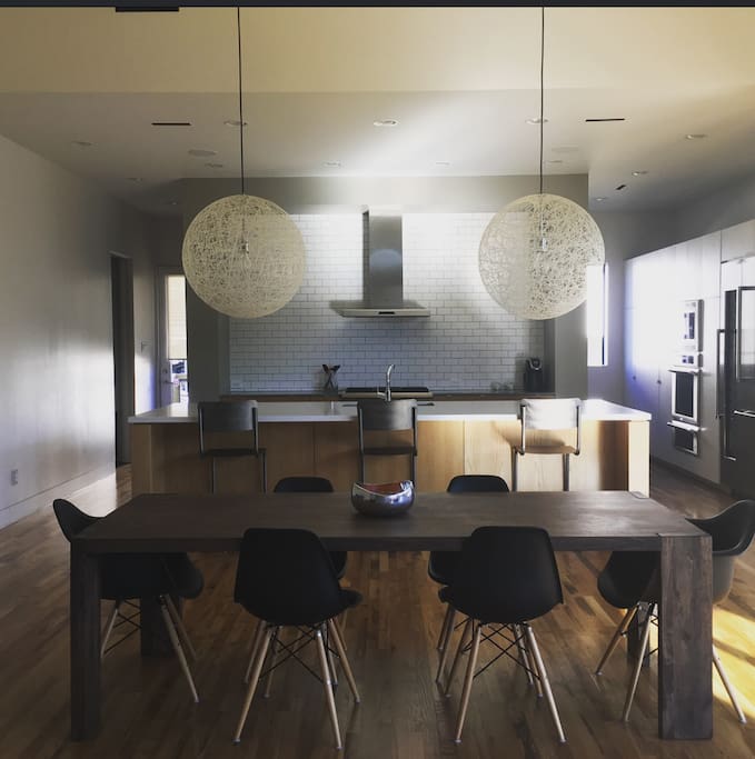 Dining/kitchen