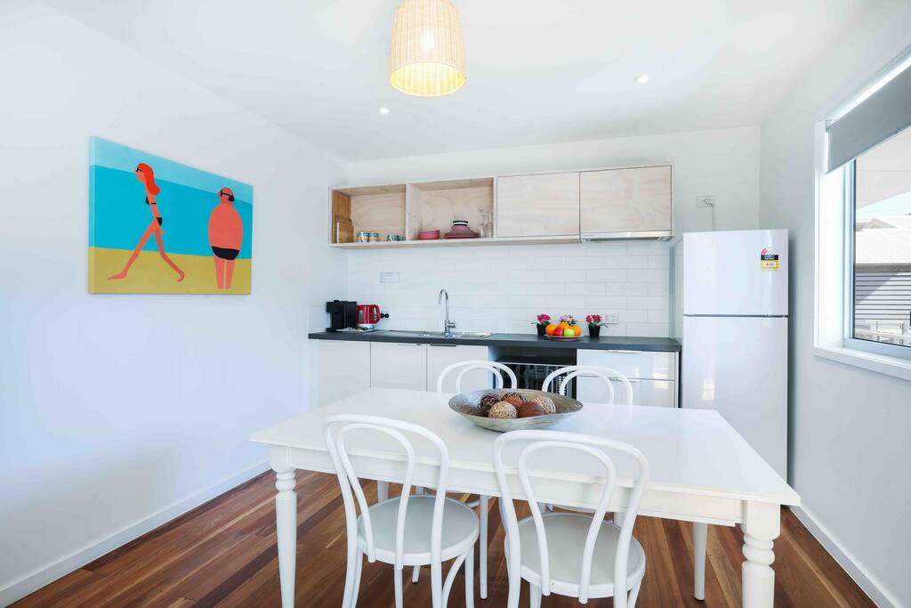 Kitchen/Dining area