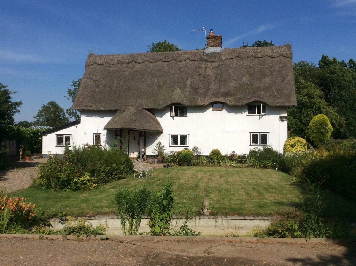 dog friendly cottages near thetford forest