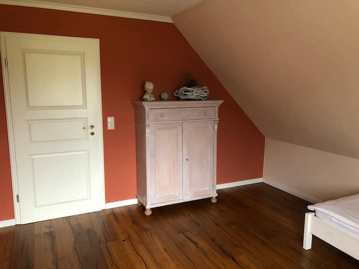 Schlafzimmer 3