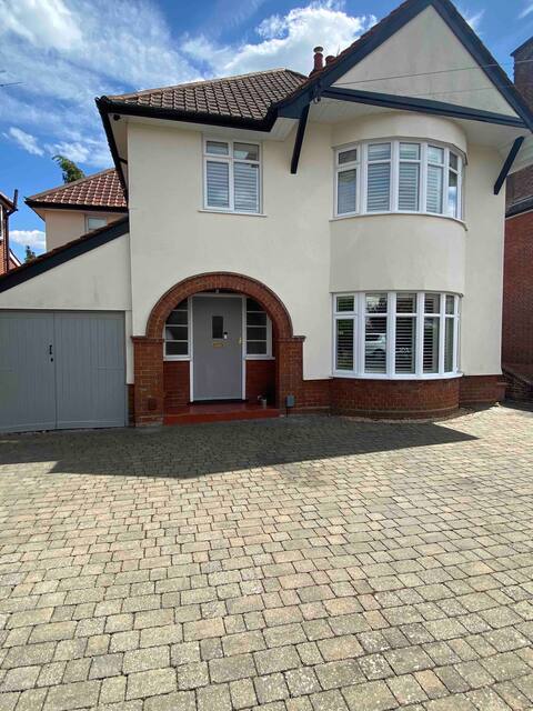 4 Bedroom Detached House Sleeps 7