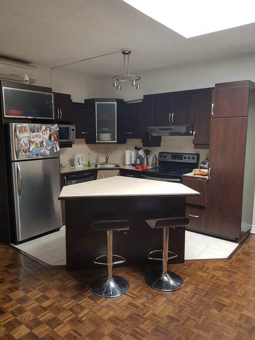 Open kitchen - cuisine ouverte