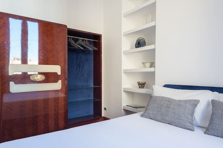 Trastevere Glorioso Whole | ArtDesignApartments gallery image 4