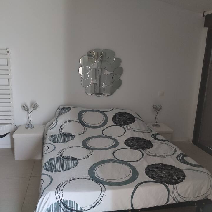 საძინებელი 4