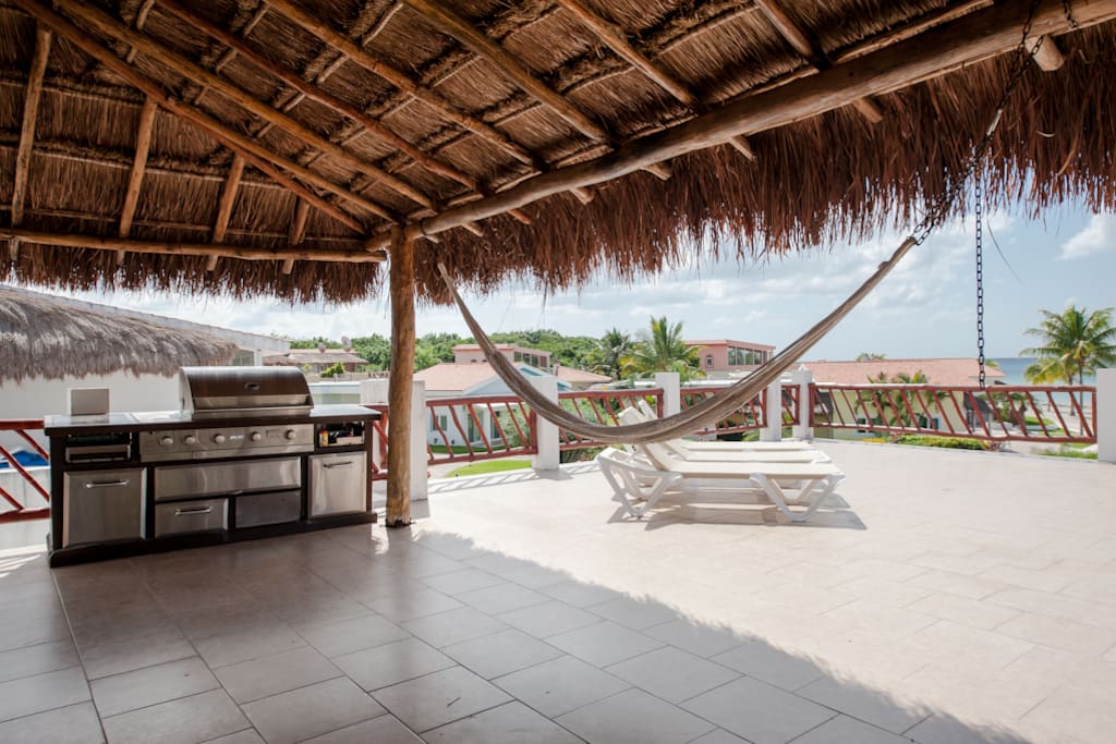 Huge terrace with bbq, loungers, chairs, hammock