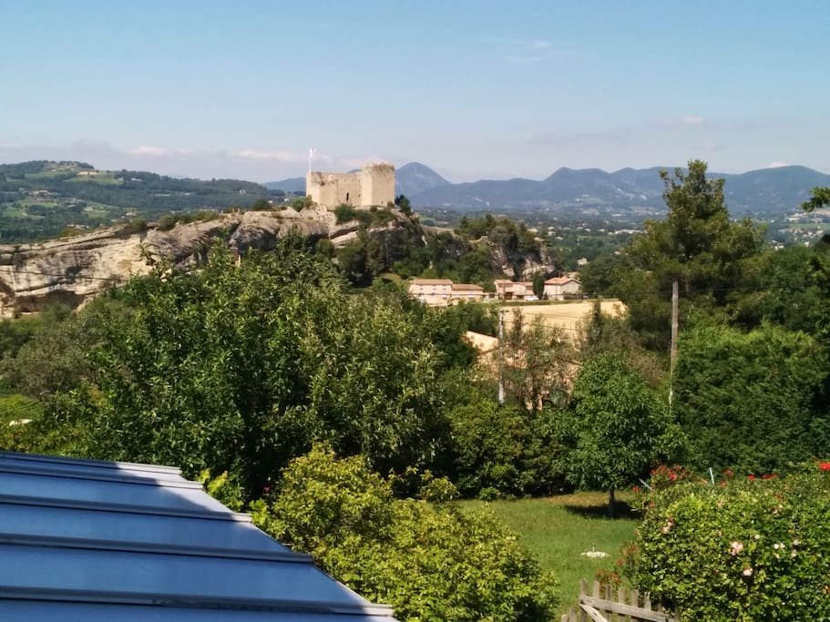 Aussicht auf die Burg der Grafen von Toulouse und die mittelalterliche Sadt