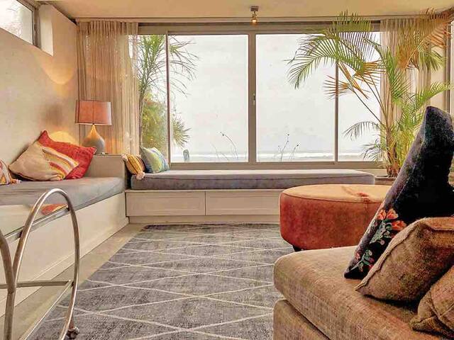 Seaside Luxury at 12 Lighthouse gallery image 3