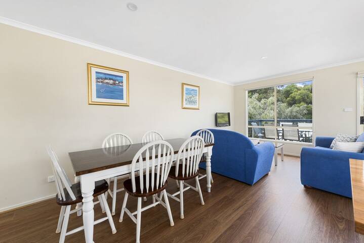 Summer Breeze gallery image 4