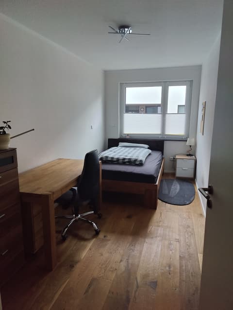 Beautiful room in new building apartment, bathroom/shower and underground parking