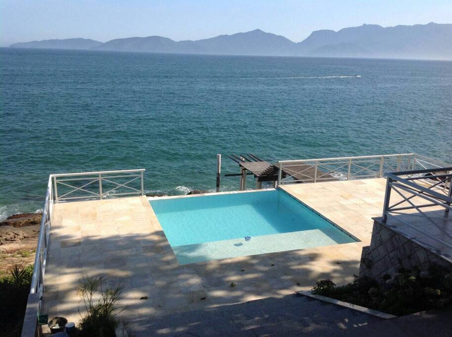 Piscina.