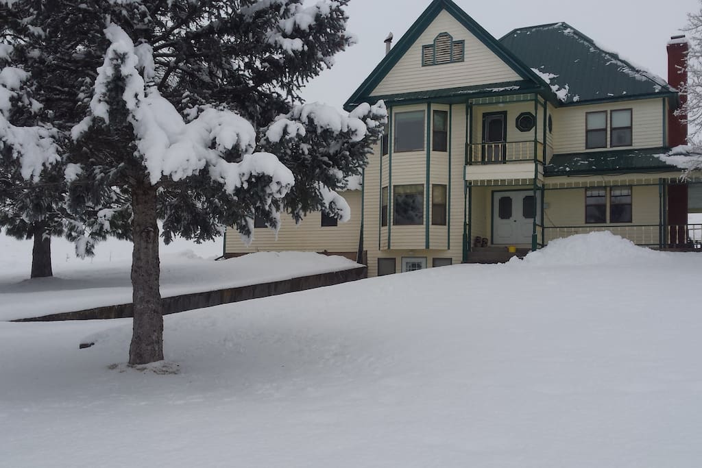 ranch house in the winter