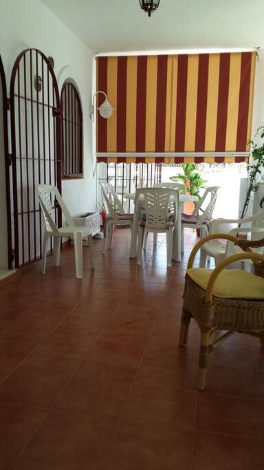 Terraza delantera