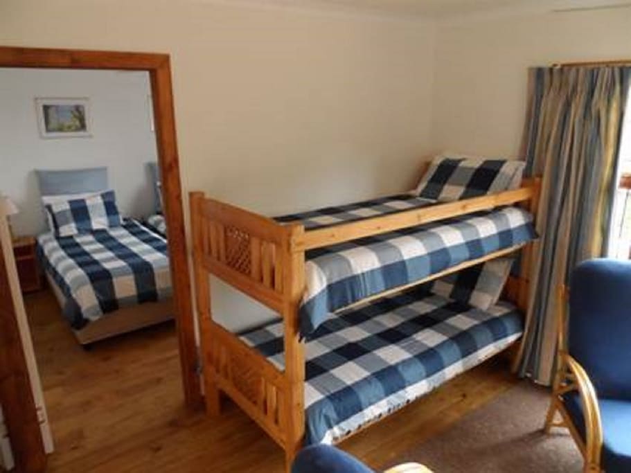 Bedroom / Lounge