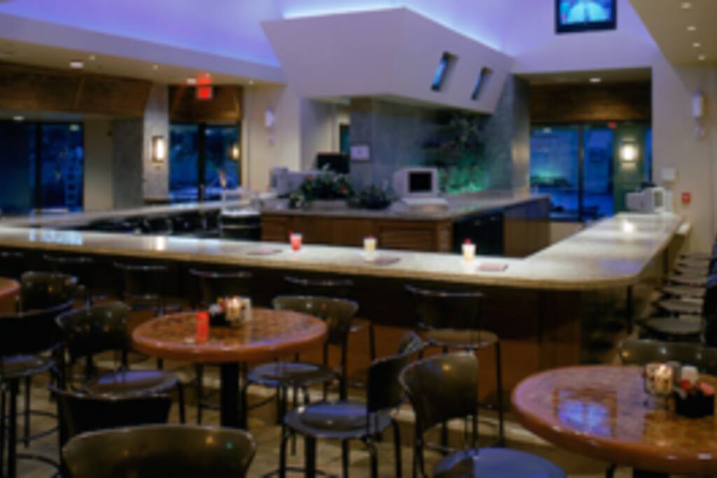 Poolside Restaurant