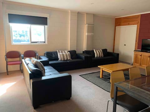 Successful Airbnb property: Bayplay Portsea Apartment by the beach in Portsea