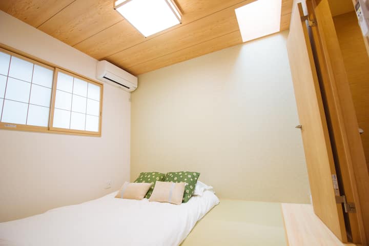 双人卧室1（可加单人床）