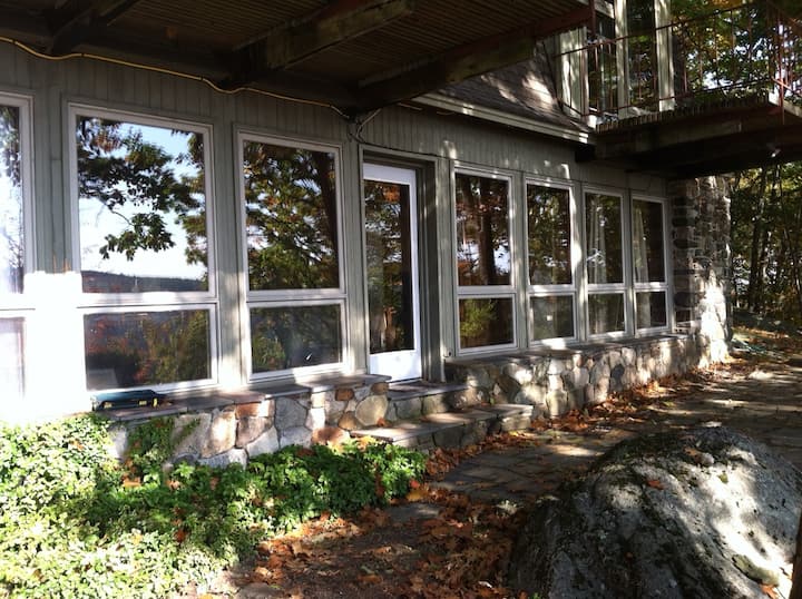Peaceful Getaway at The Ledges Houses for Rent in Wayne, Maine