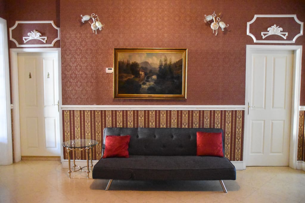 Living Room (1)