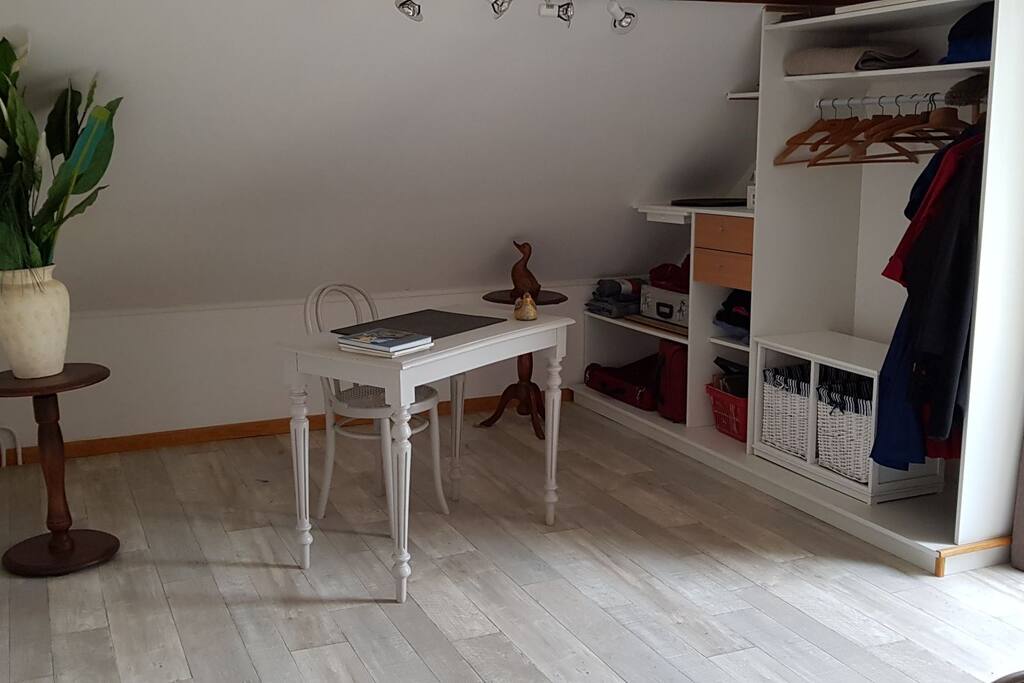 Coin bureau