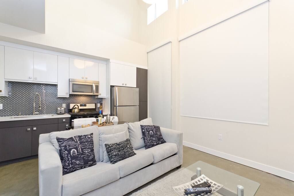 Spacious Living room