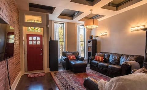 Top Airbnb: Park front luxury townhouse in Baltimore