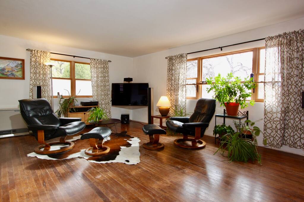 Living room.