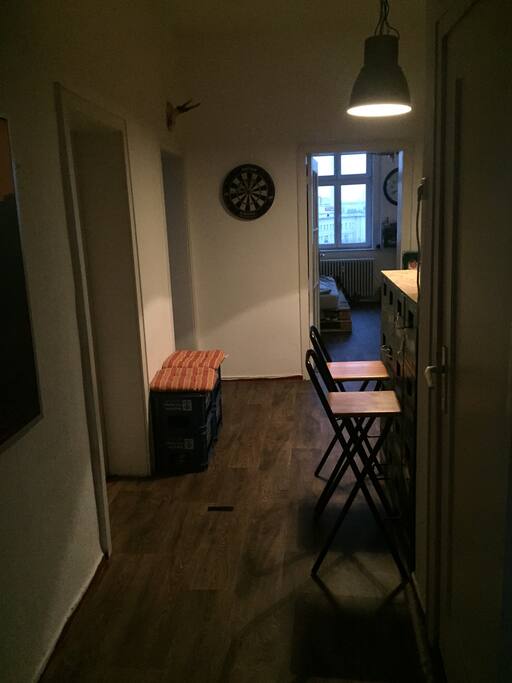 Flur mit eigener Bar