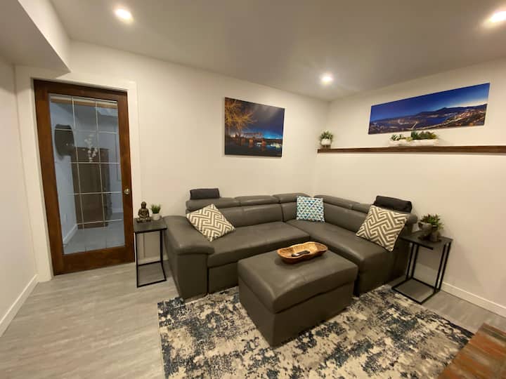 Sequoia Suite 2bdrm Pool+hot Tub Centrally Located - Kamloops