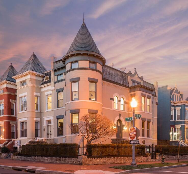 Beautiful home in the famous Bloomingdale neighborhood