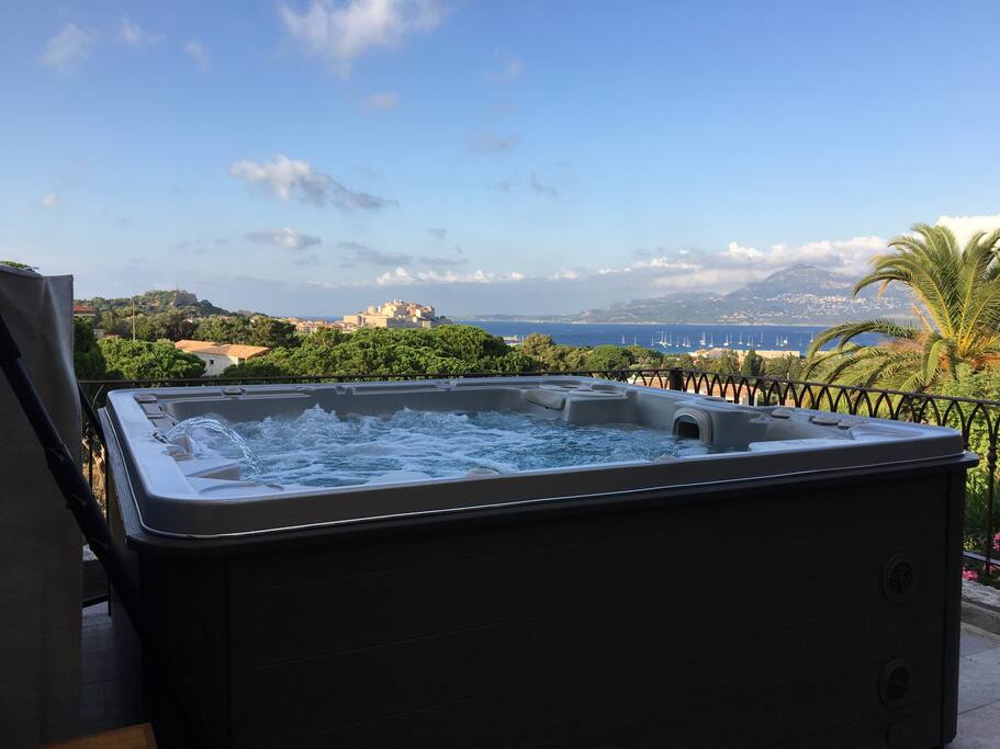Jacuzzi